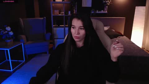 Bella online show from 01/20/25, 01:07