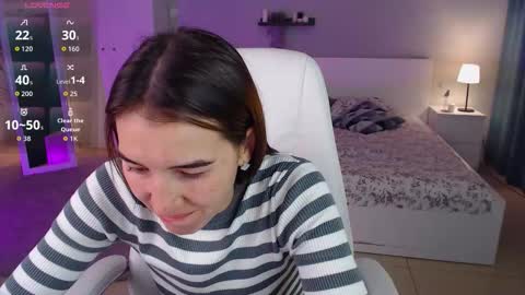 Bella online show from 09/30/25, 01:10