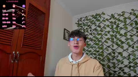 Neon online show from 11/28/25, 12:08