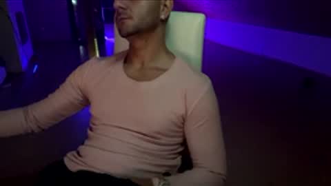 bello477192 online show from 02/15/26, 11:41