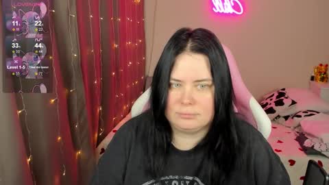 LinaBoo online show from 02/25/26, 05:28