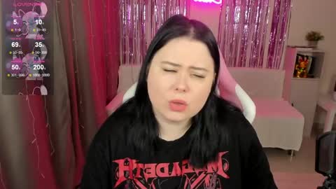 LinaBoo online show from 04/20/26, 06:16