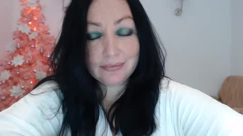 Snapshot of beluckynow chatting on 12/11/24, 03:15 beluckynow online show from 12/11/24, 03:15