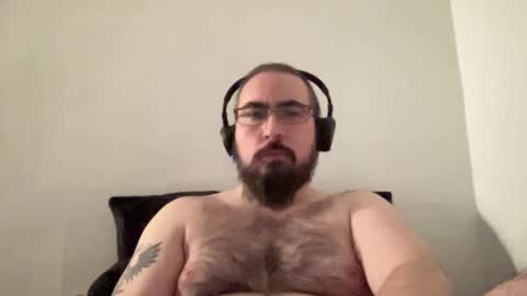 Snapshot of beluterre chatting on 01/11/25, 09:15 Alex online show from 01/11/25, 09:15