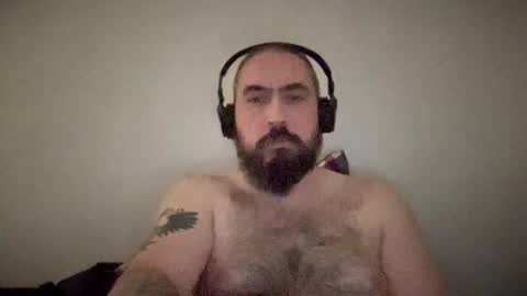 Snapshot of beluterre chatting on 12/02/25, 05:57 Alex online show from 12/02/25, 05:57