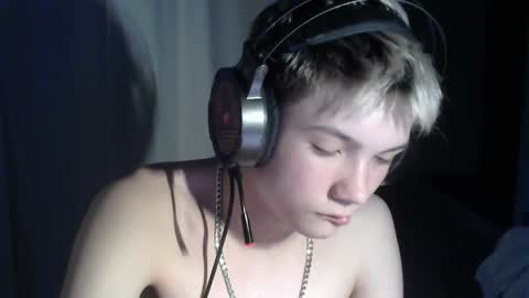 Snapshot of belyaxx chatting on 06/07/26, 10:02 PrettyBoy online show from 06/07/26, 10:02