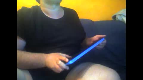 Snapshot of bender_35 chatting on 12/30/24, 12:22 bender_35 online show from 12/30/24, 12:22