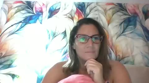 Becky online show from 10/19/25, 04:02