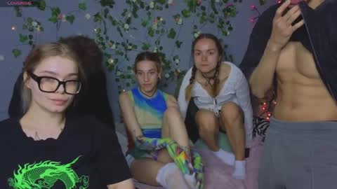 KENDALL  NATHAN online show from 05/10/26, 11:04