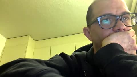 bengeil18 online show from 02/15/25, 07:06