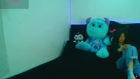 Tiffany and Bengie online show from 01/18/26, 03:43