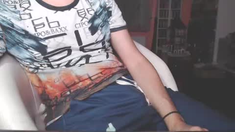 benijamin online show from 02/11/25, 10:07