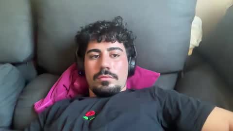 benito864 online show from 10/22/25, 03:56