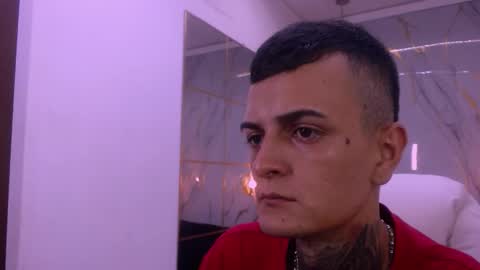 Snapshot of benjamin_anthony chatting on 02/16/26, 01:07 benjamin_anthony online show from 02/16/26, 01:07