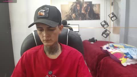 Snapshot of benjamin_anthony chatting on 02/25/26, 02:21 benjamin_anthony online show from 02/25/26, 02:21