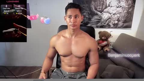 benjamincooperk online show from 10/26/25, 07:53