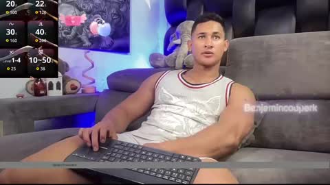 benjamincooperk online show from 11/20/25, 05:51