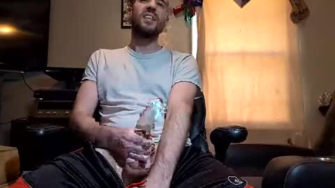 Snapshot of benjammin11311 chatting on 01/29/25, 07:53 Benjammin online show from 01/29/25, 07:53