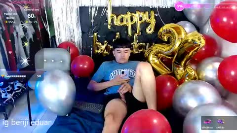 Snapshot of benji_hoter chatting on 06/06/26, 05:06 Benji Hoter online show from 06/06/26, 05:06
