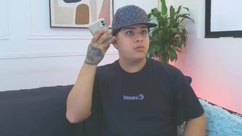 bennett_alejoo online show from 11/29/25, 07:28