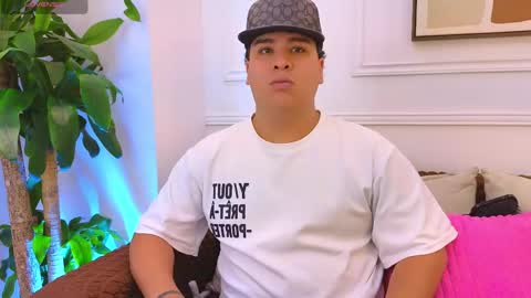 bennett_alejoo online show from 05/23/26, 07:07