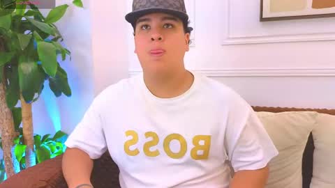 bennett_alejoo online show from 05/28/26, 06:49