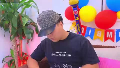 Snapshot of bennett_alejoo chatting on 06/25/26, 06:56 bennett_alejoo online show from 06/25/26, 06:56
