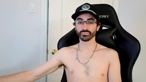 benny_boy95 online show from 04/24/26, 05:04