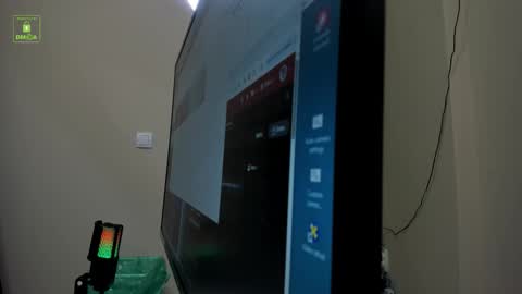 Benny online show from 09/30/25, 04:34