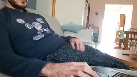 benoitgmx12 online show from 01/05/25, 02:19