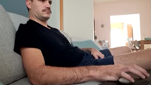 benoitgmx12 online show from 09/14/25, 11:42