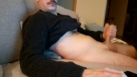 benoitgmx12 online show from 02/18/26, 08:49