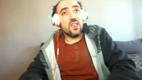 Snapshot of bentish chatting on 12/02/24, 07:47 bentish online show from 12/02/24, 07:47