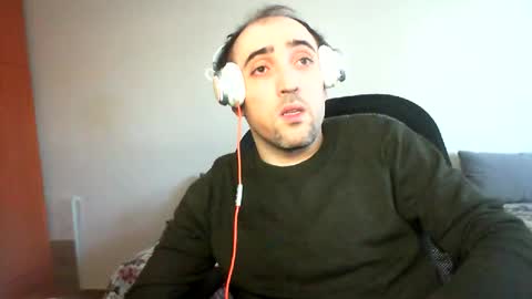 Snapshot of bentish chatting on 12/13/24, 01:01 bentish online show from 12/13/24, 01:01