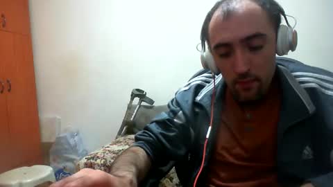 Snapshot of bentish chatting on 12/14/24, 03:15 bentish online show from 12/14/24, 03:15