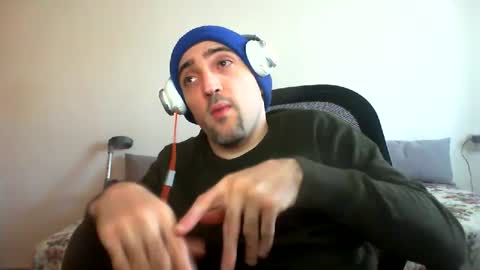 Snapshot of bentish chatting on 12/20/24, 11:21 bentish online show from 12/20/24, 11:21