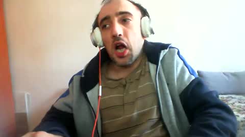 Snapshot of bentish chatting on 12/23/24, 09:16 bentish online show from 12/23/24, 09:16