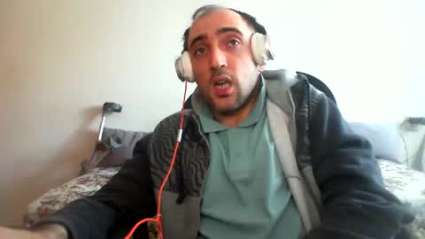 Snapshot of bentish chatting on 12/31/24, 10:26 bentish online show from 12/31/24, 10:26