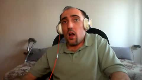Snapshot of bentish chatting on 01/02/25, 01:19 bentish online show from 01/02/25, 01:19