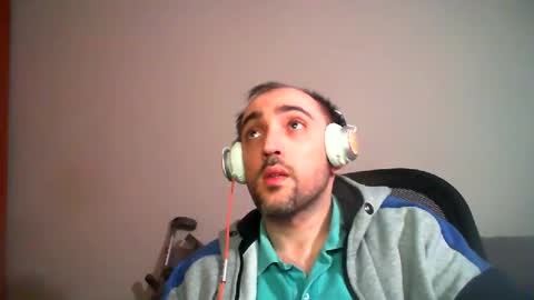 Snapshot of bentish chatting on 01/07/25, 03:44 bentish online show from 01/07/25, 03:44