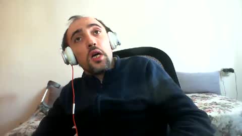 Snapshot of bentish chatting on 02/01/25, 11:32 bentish online show from 02/01/25, 11:32