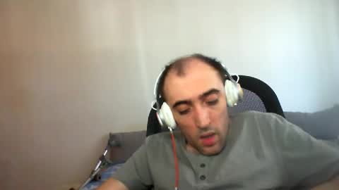 Snapshot of bentish chatting on 10/11/25, 07:40 bentish online show from 10/11/25, 07:40