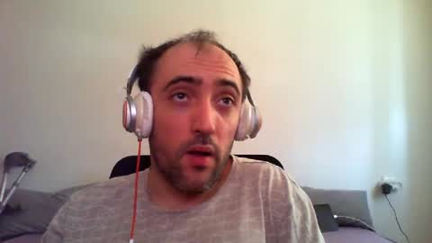 Snapshot of bentish chatting on 06/20/26, 07:11 bentish online show from 06/20/26, 07:11