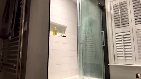 benz10001 online show from 02/13/25, 11:58