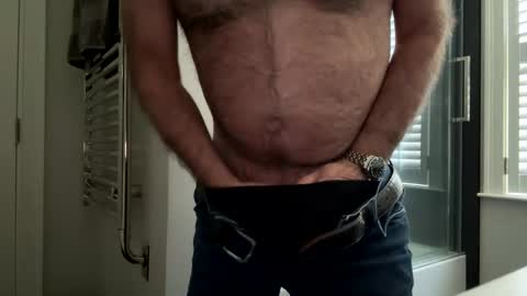 benz10001 online show from 02/21/25, 06:48