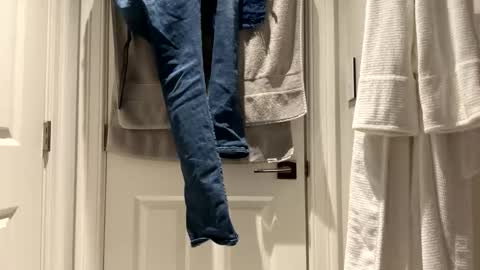 benz10001 online show from 12/19/25, 09:22