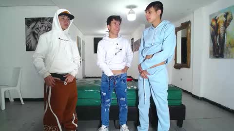 benz boys online show from 10/31/25, 11:44