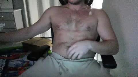 Snapshot of benzoil20007 chatting on 02/25/25, 11:30 benzoil20007 online show from 02/25/25, 11:30