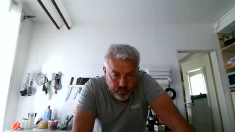 Martin online show from 09/25/25, 01:04