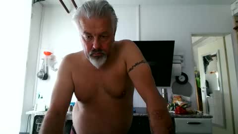 Snapshot of berg_boy chatting on 06/02/26, 10:39 Martin online show from 06/02/26, 10:39